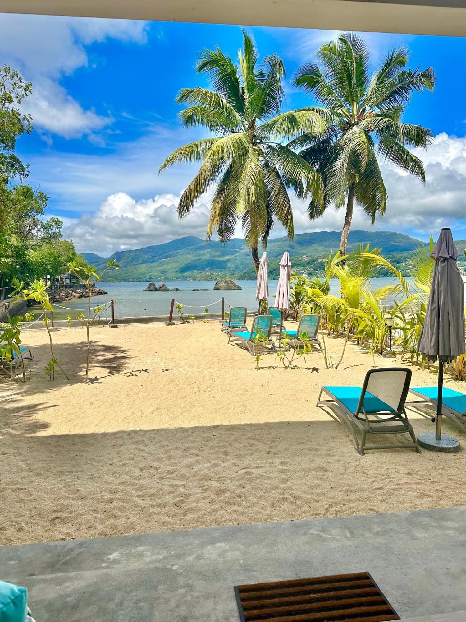 Pineapple Beach Villas Baie Lazare  Экстерьер фото